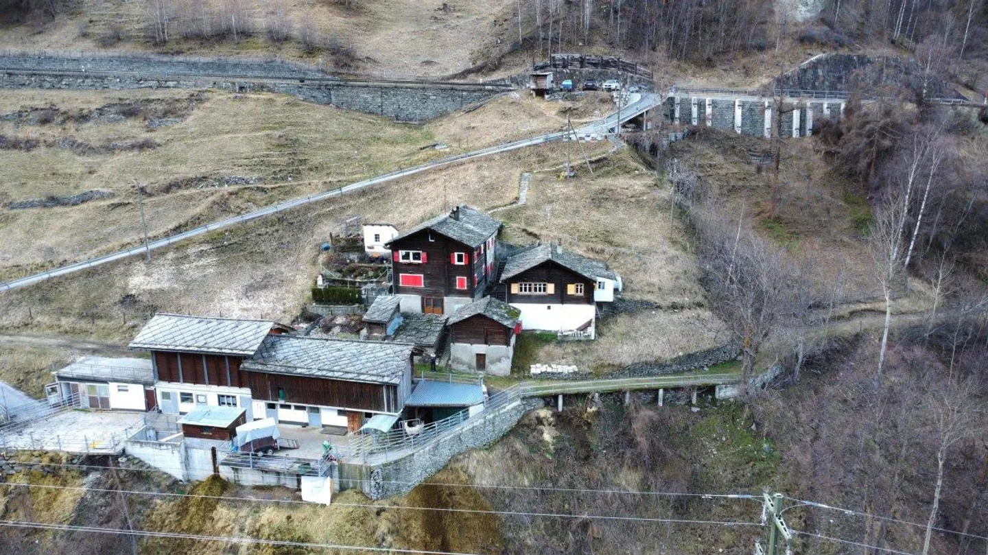 Chalet for sale - Photo 2 of 10
