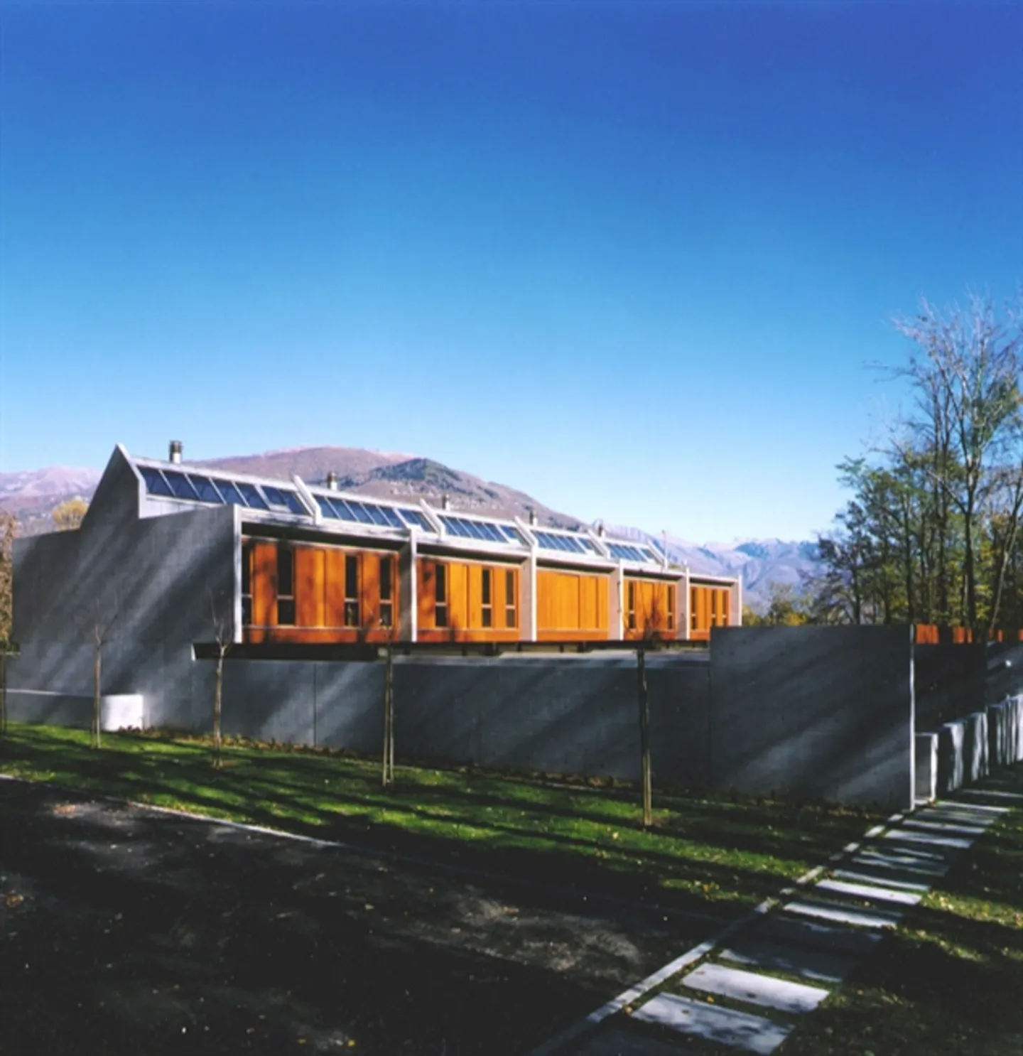 «ARCEGNO, WIR VERMIETEN EIN 5-ZIMMER-MAISONETTE-REIHENHAUS» - Foto 11 von 11