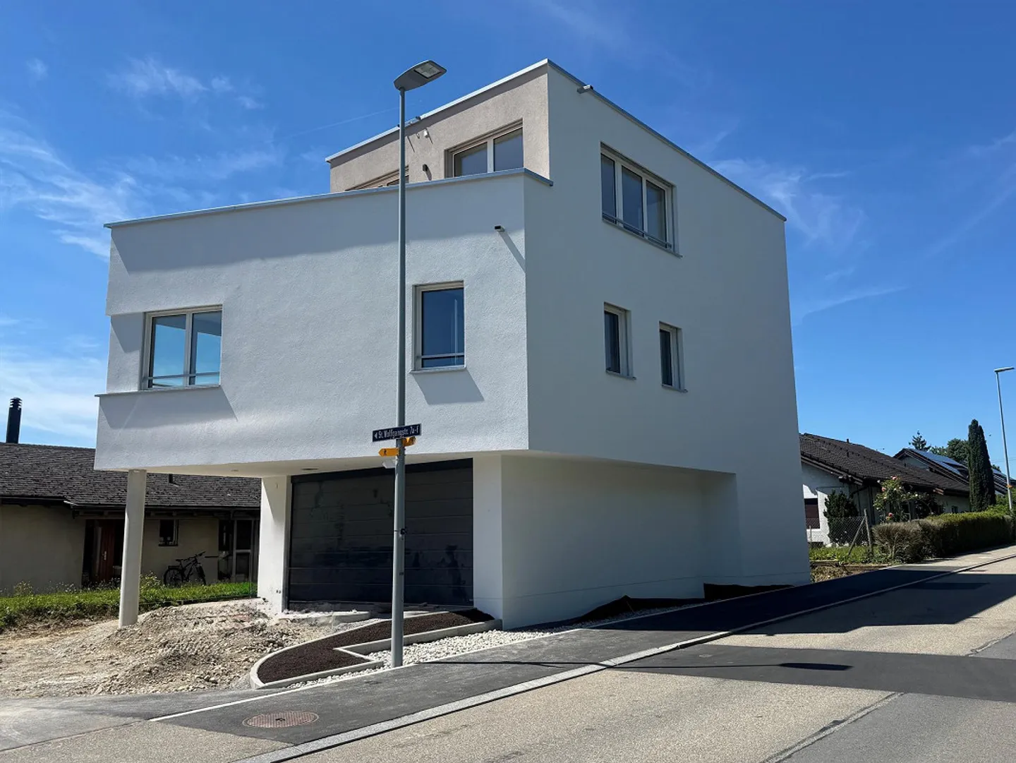 Modern 4.5-room single-family house in a quiet location in Hünenberg - Photo 1 of 11