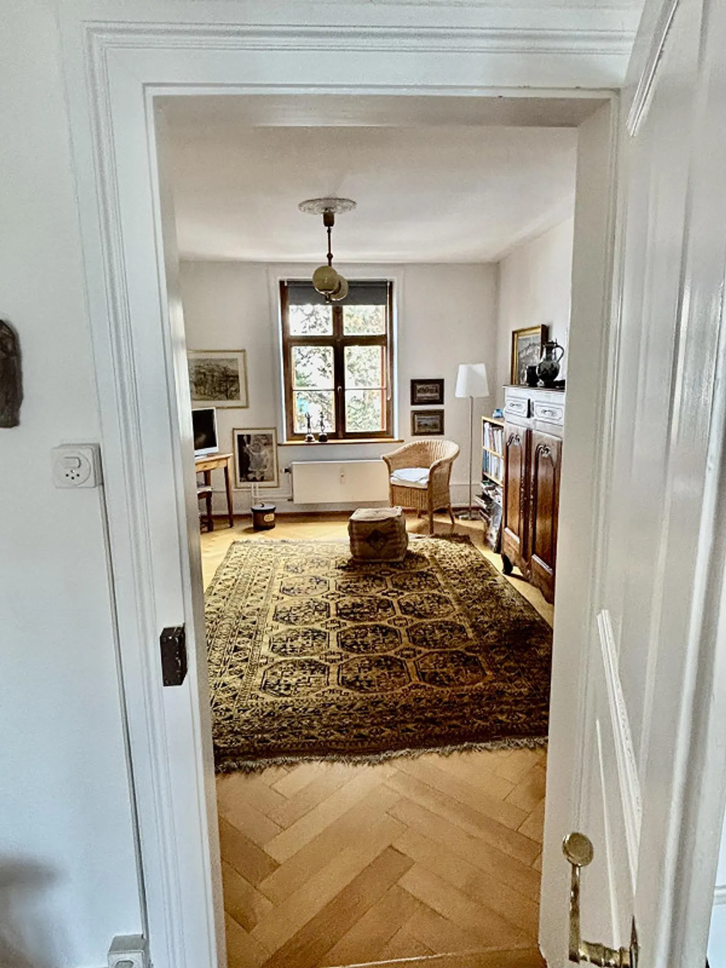 Beautiful 3.5 Room Apartment in Historic Property - Photo 4 of 8