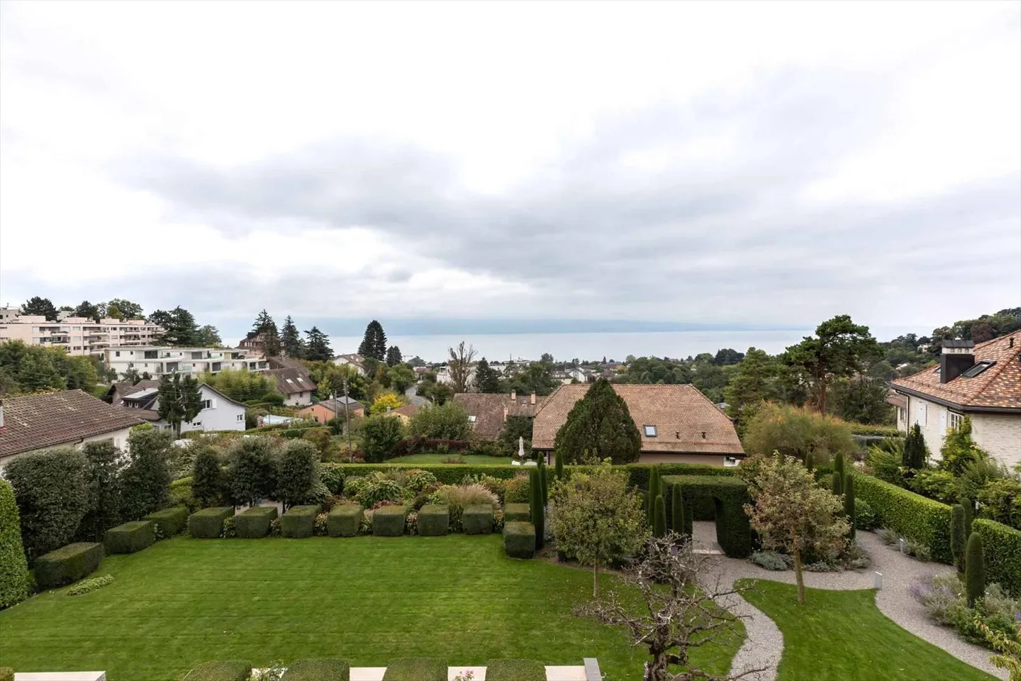 Propriété contemporaine au charme intemporel - Photo 2 sur 10