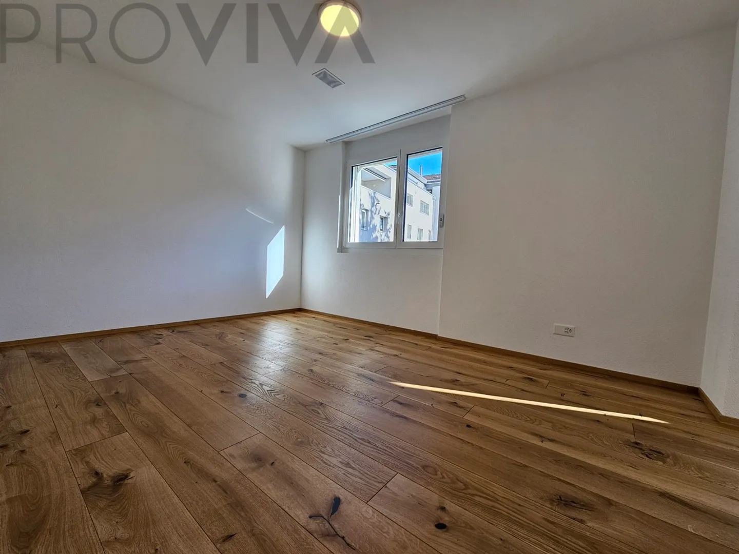 MOLTO SPAZIO ABITATIVO - GRANDE TERRAZZA E VISTA LIBERA - Foto 5 di 11