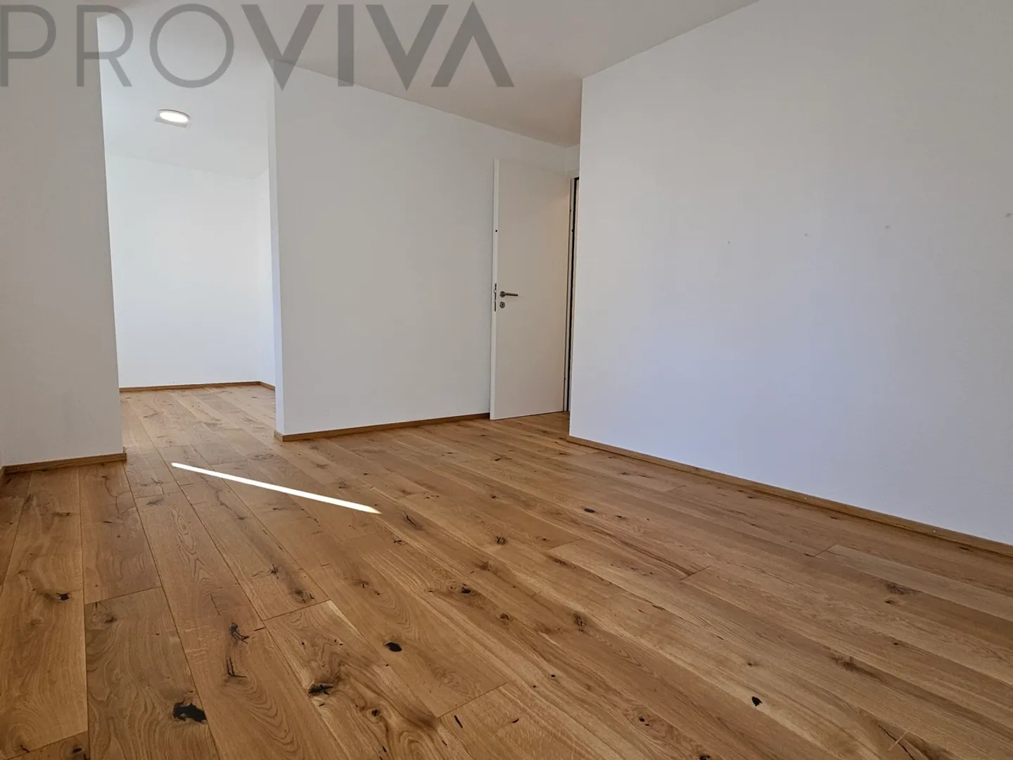 MOLTO SPAZIO ABITATIVO - GRANDE TERRAZZA E VISTA LIBERA - Foto 6 di 11