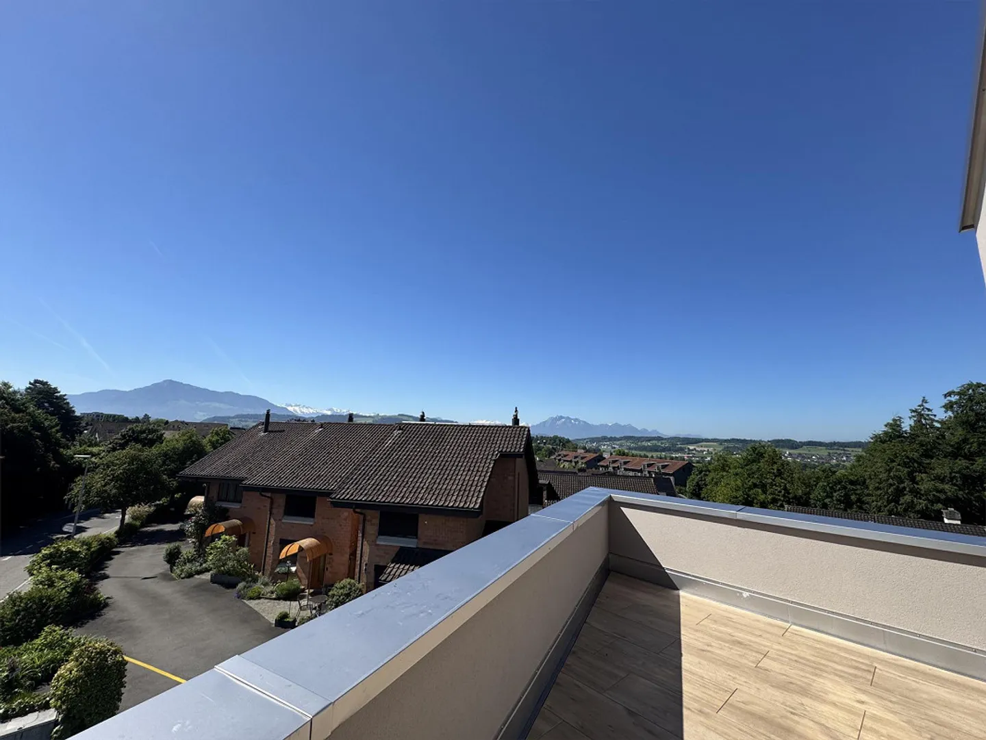 Modern 4.5-room single-family house in a quiet location in Hünenberg - Photo 11 of 11