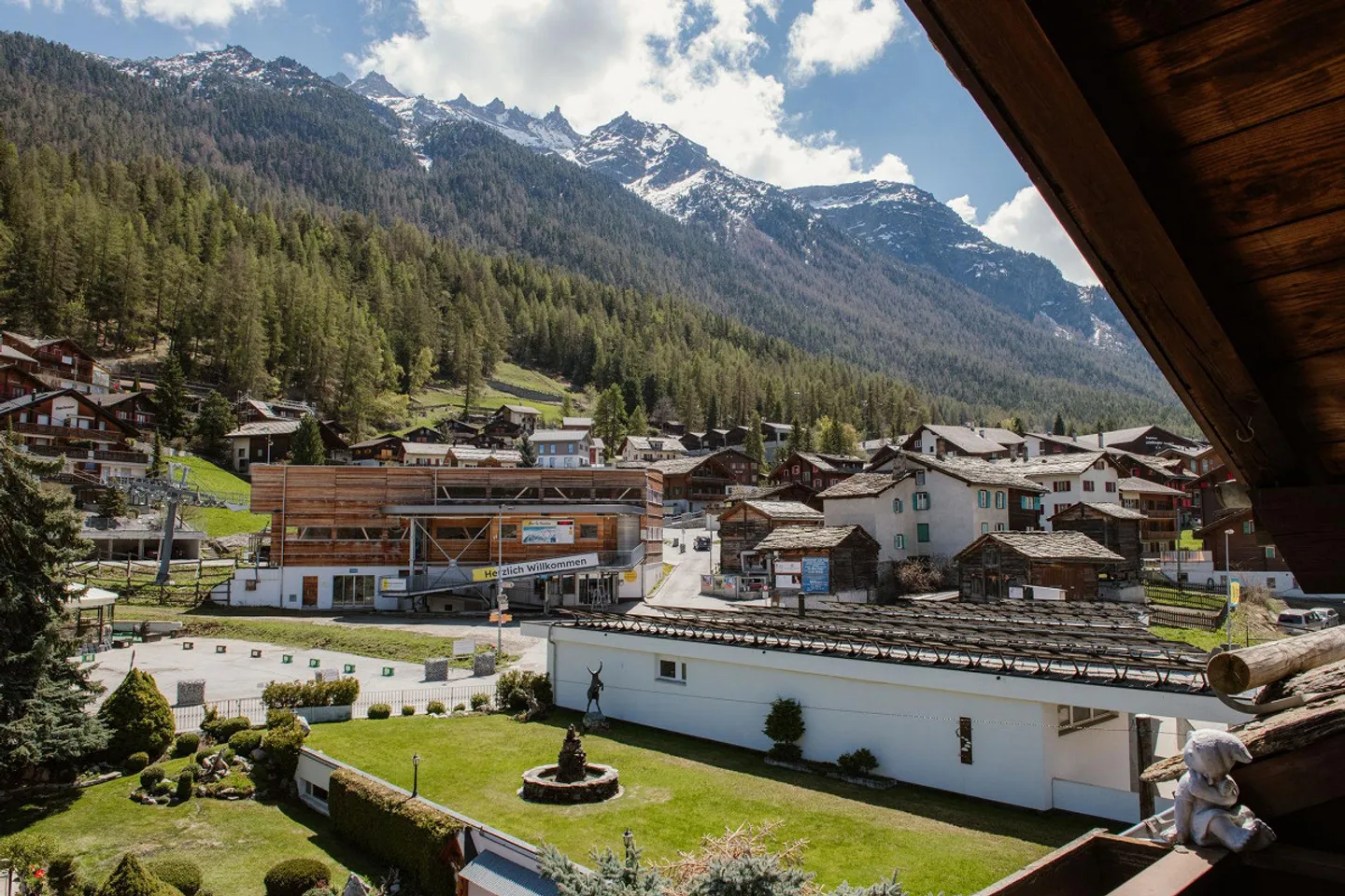Sunny attic apartment in a chalet, directly by the cable car - Photo 9 of 9