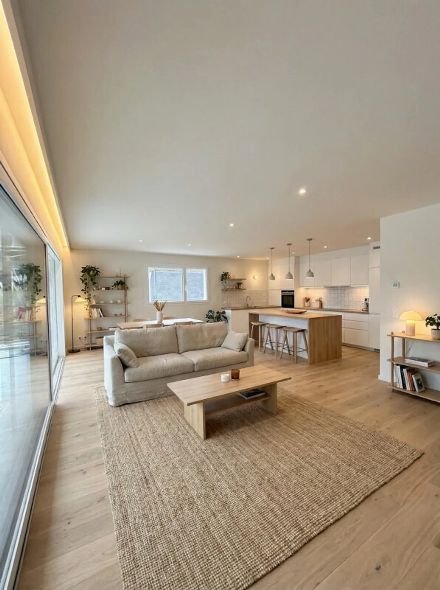 Zeitgemäße Wohnung mit Garten - Foto 3 von 8