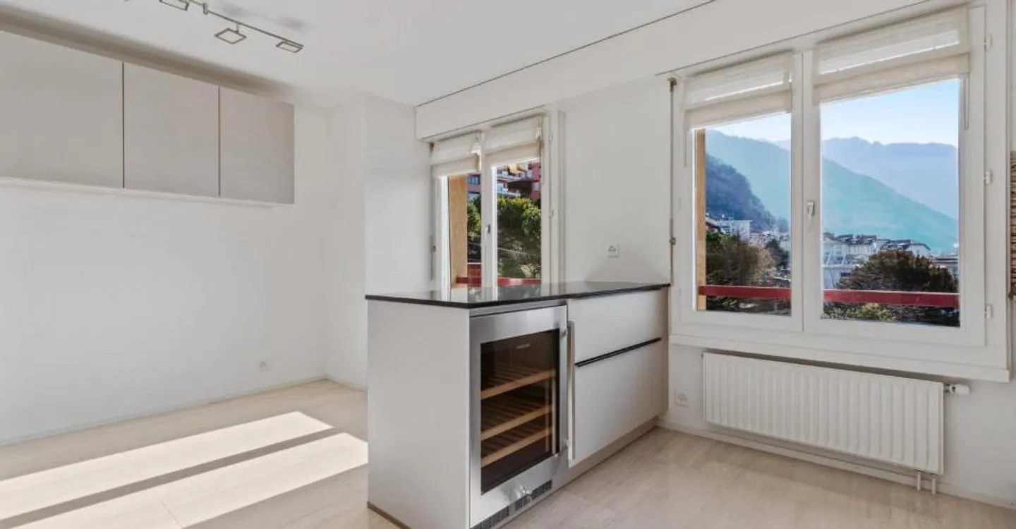Schöne geräumige 6,5-Zimmer-Wohnung von 175m2 im 8. Stock. - Foto 6 von 13