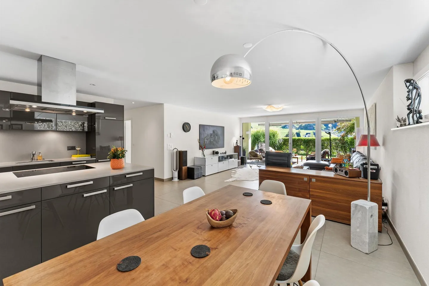 Appartamento giardino soleggiato – tra Zurigo e Rapperswil - Foto 4 di 10