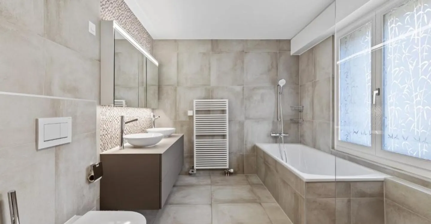 Schöne geräumige 6,5-Zimmer-Wohnung von 175m2 im 8. Stock. - Foto 8 von 13