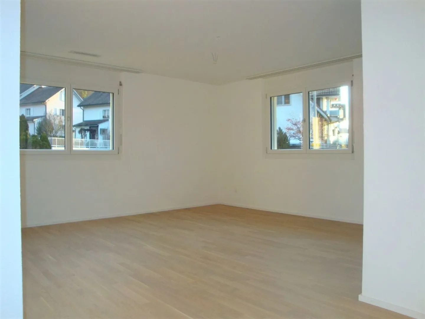 Appartement lumineux 4.5 pièces - Photo 3 sur 12