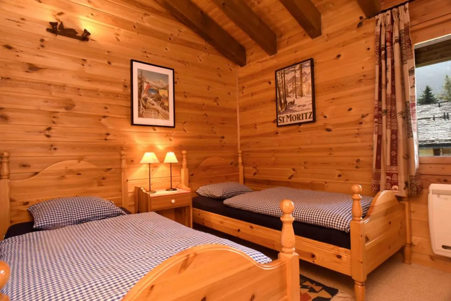 Appartamento all'ultimo piano Ski in/out tra Le Rouge e Medran - Foto 7 di 14