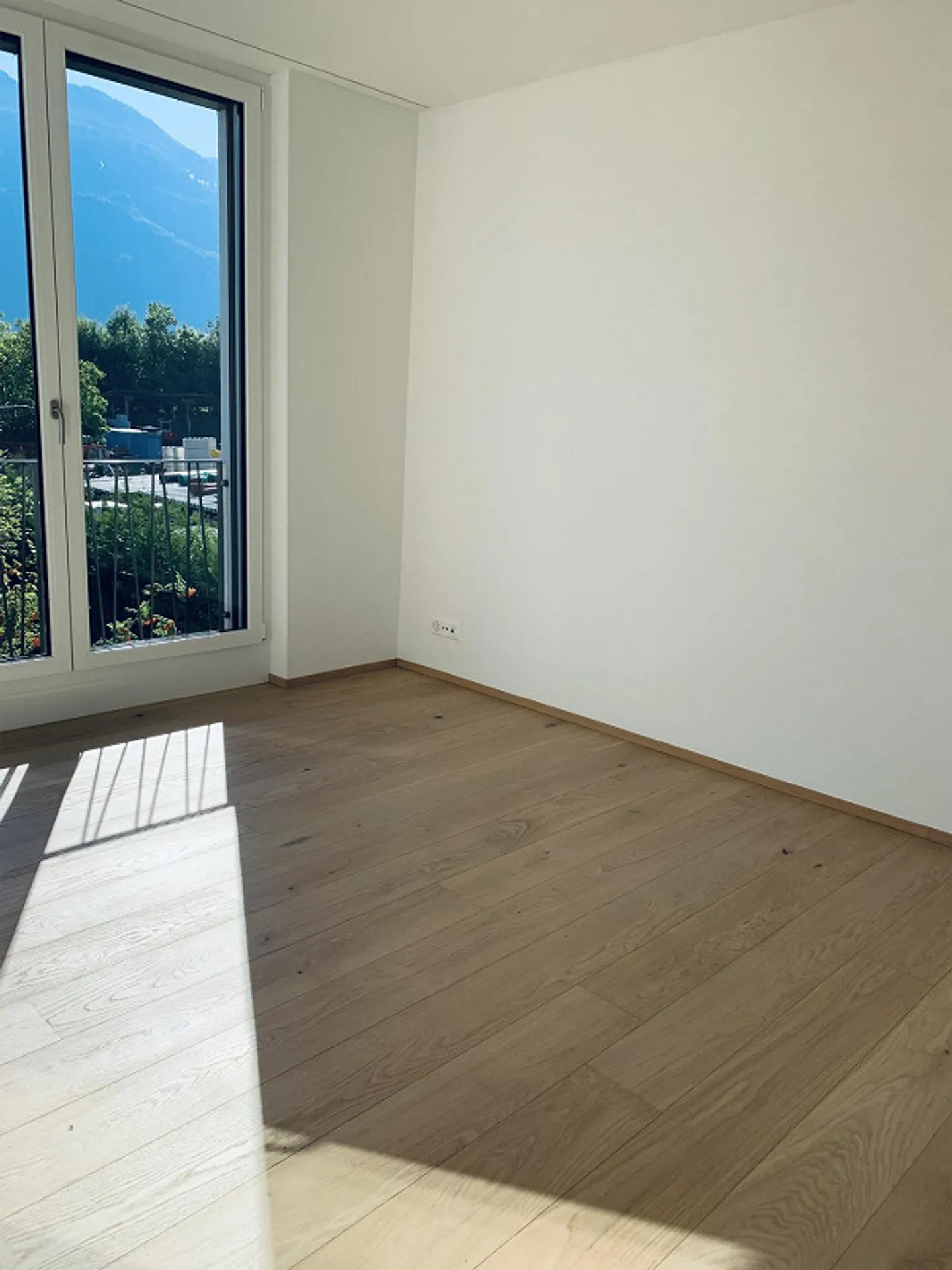 Modern and spacious 3.5-room apartment - Photo 3 of 10