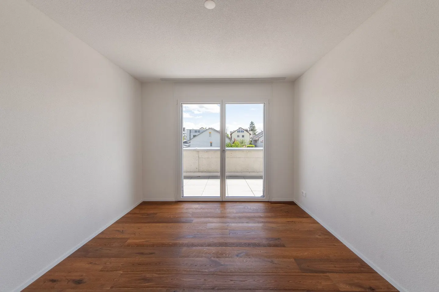 Modern Attic Apartment with Terrace - Photo 7 of 13