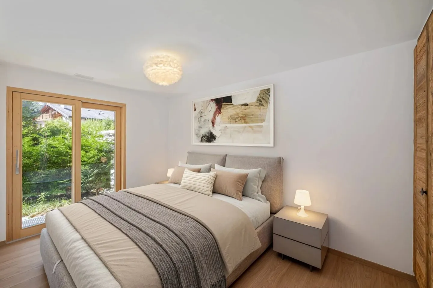 Luxury Garden Apartment on the Edge of the Golf Course in Crans-Montana - Photo 5 of 7