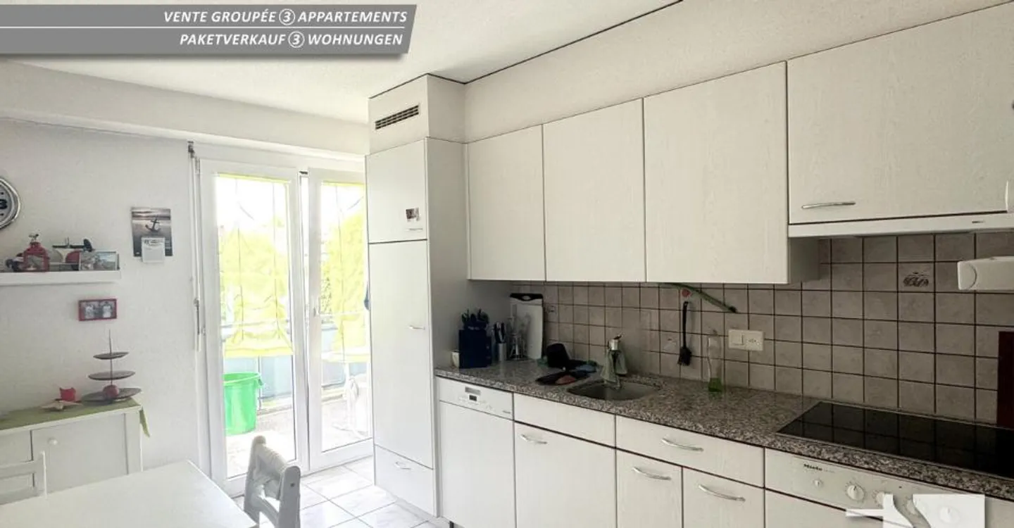 Vendita di 3 appartamenti, 2x 5 stanze e 4 stanze + 3 posti auto interni. - Foto 5 di 12