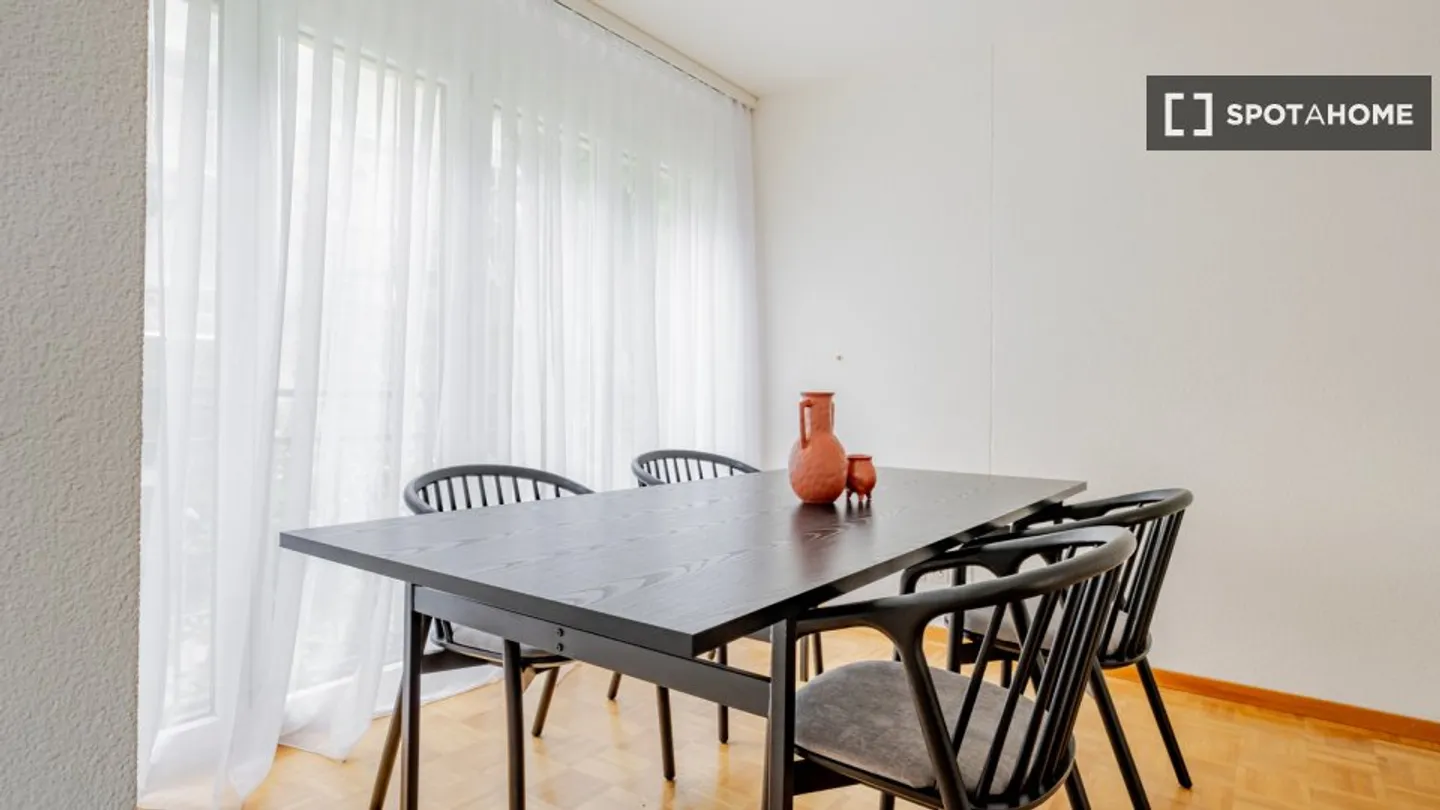 Apartment for rent - Photo 5 of 18