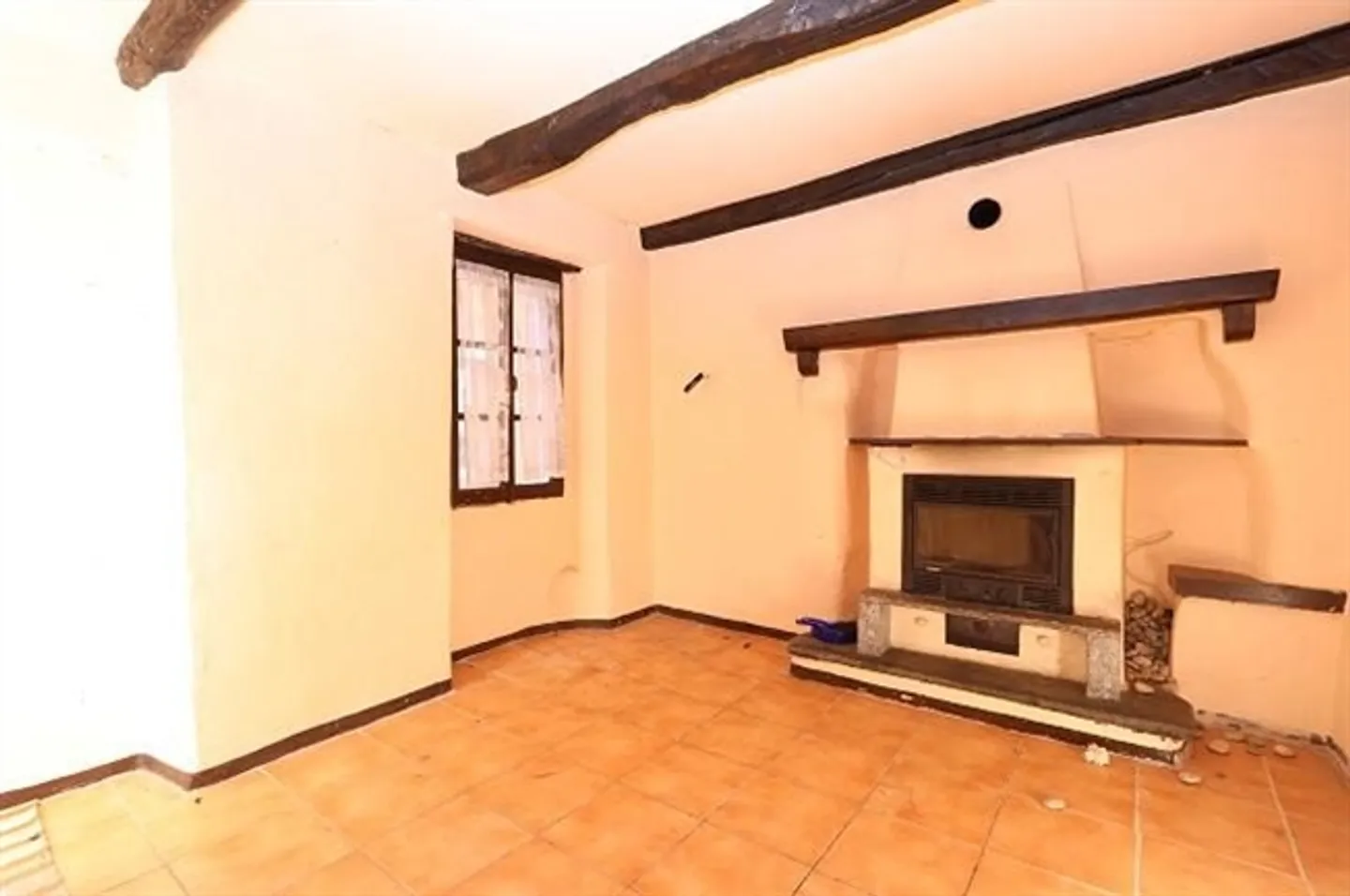 5-room village house rustic for renovation - Photo 2 of 19