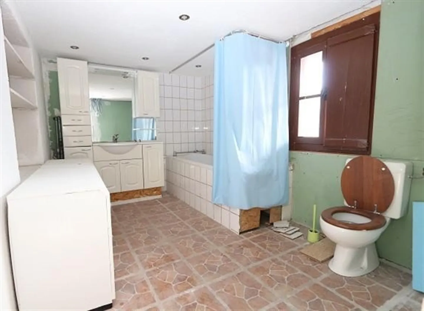 5-room village house rustic for renovation - Photo 16 of 19