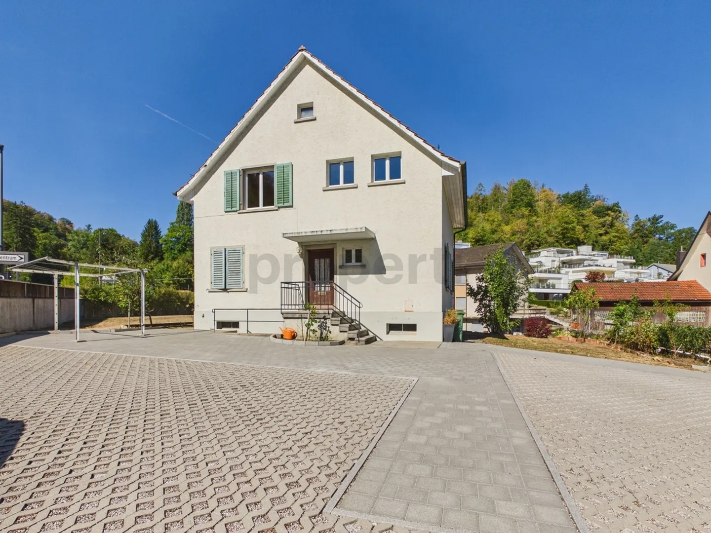 Einfamilienhaus mieten - Foto 1 von 12