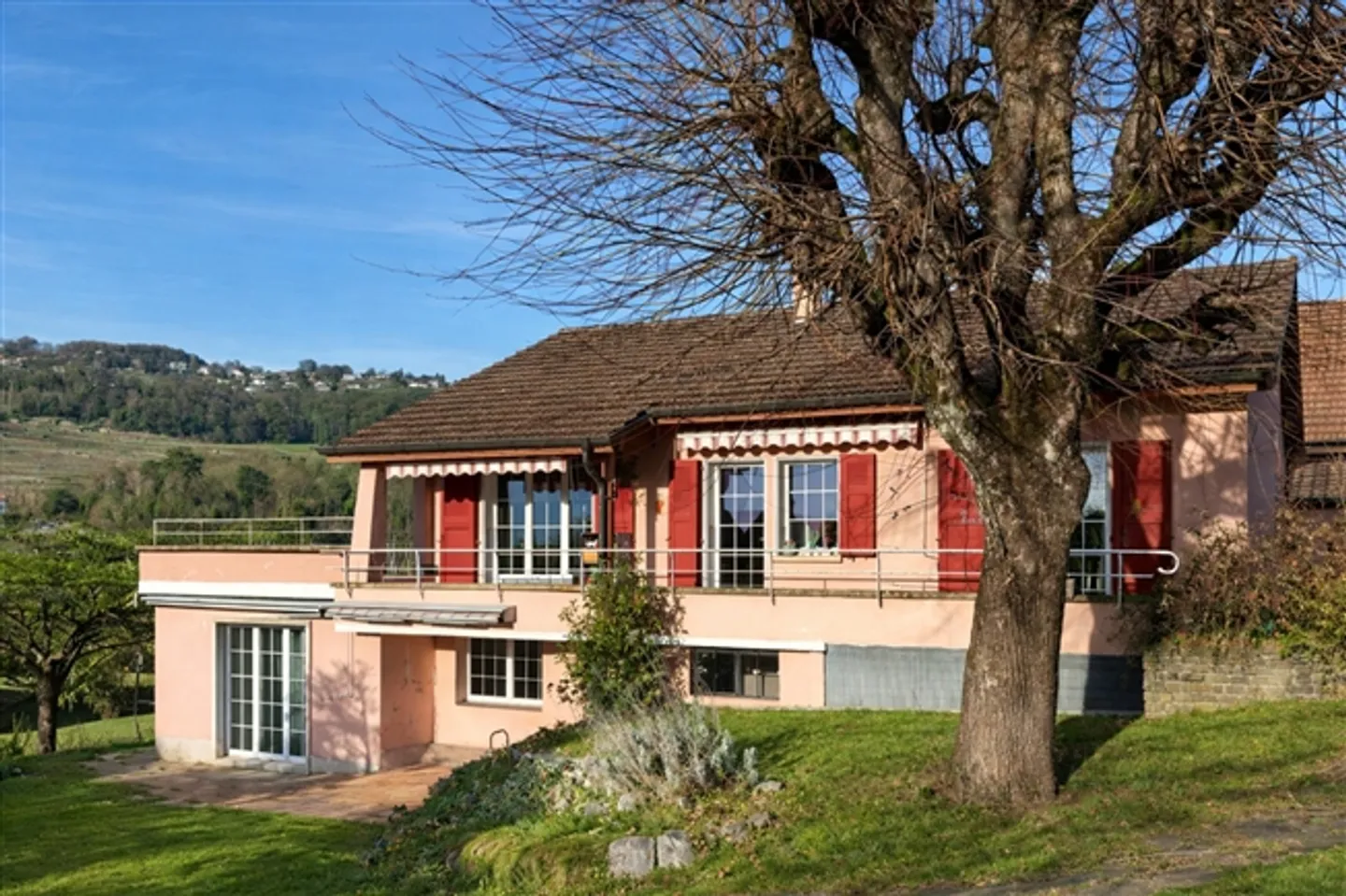 Family house with rental potential in a residential area of Vevey - Photo 5 of 13