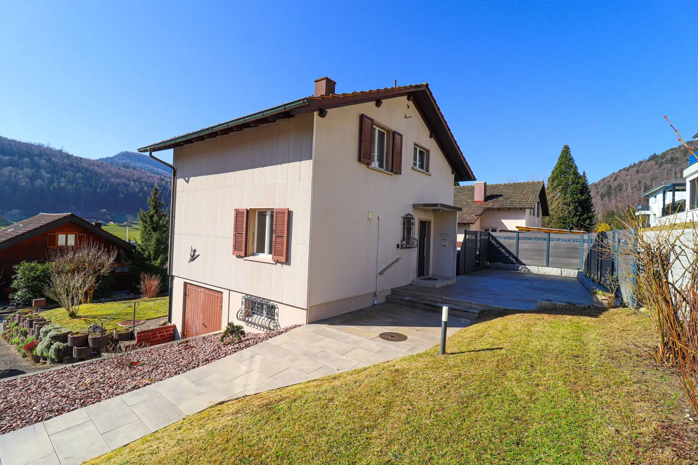 Maison individuelle de 4,5 pièces avec vue imprenable à Holderbank SO - Photo 1 sur 13