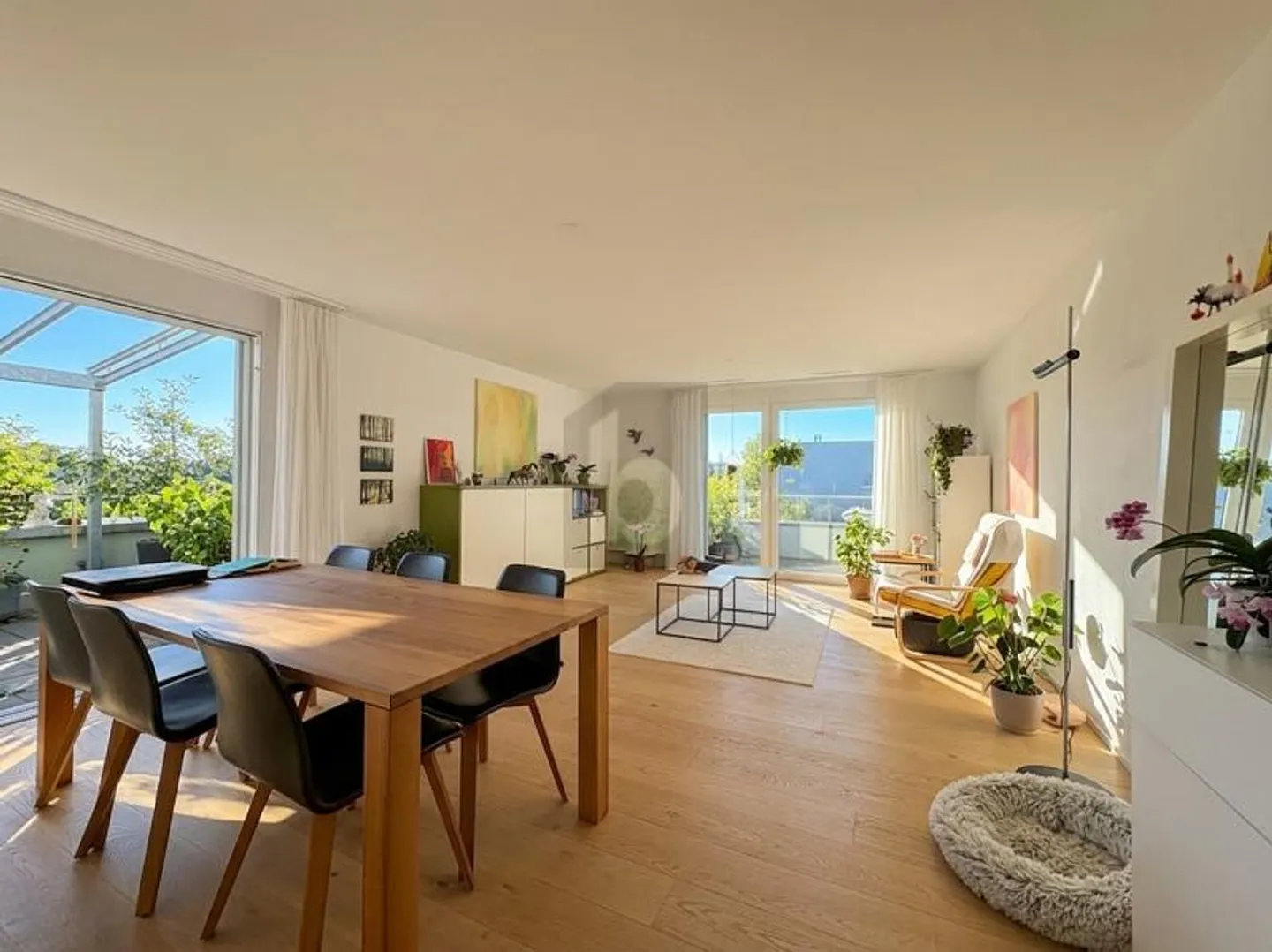 Penthouse for rent - Photo 2 of 6
