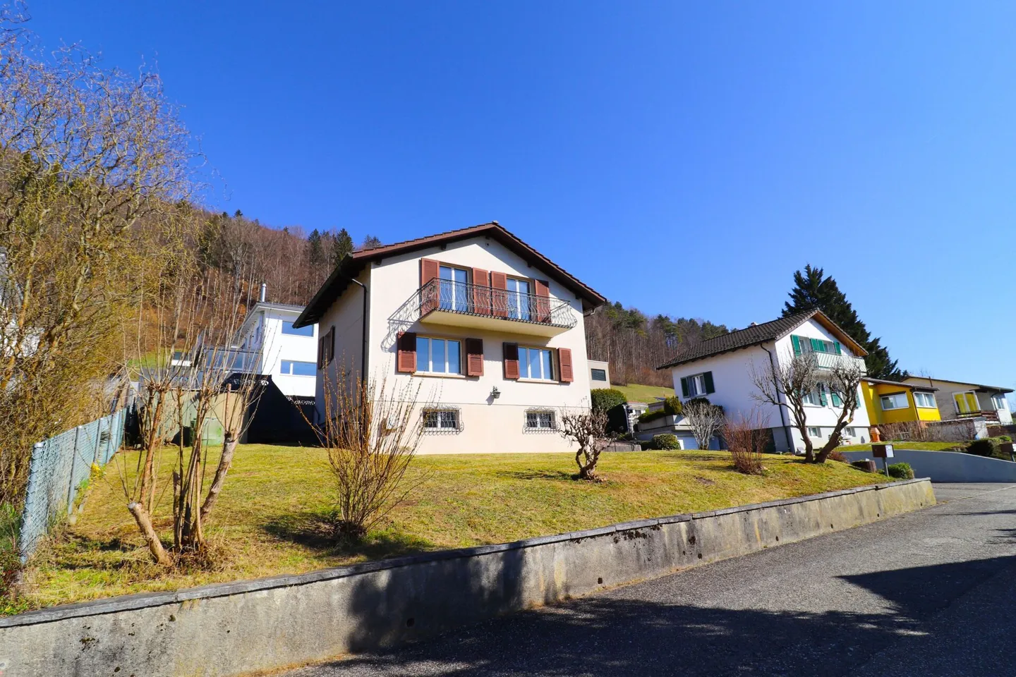 Maison individuelle de 4,5 pièces avec vue imprenable à Holderbank SO - Photo 2 sur 13