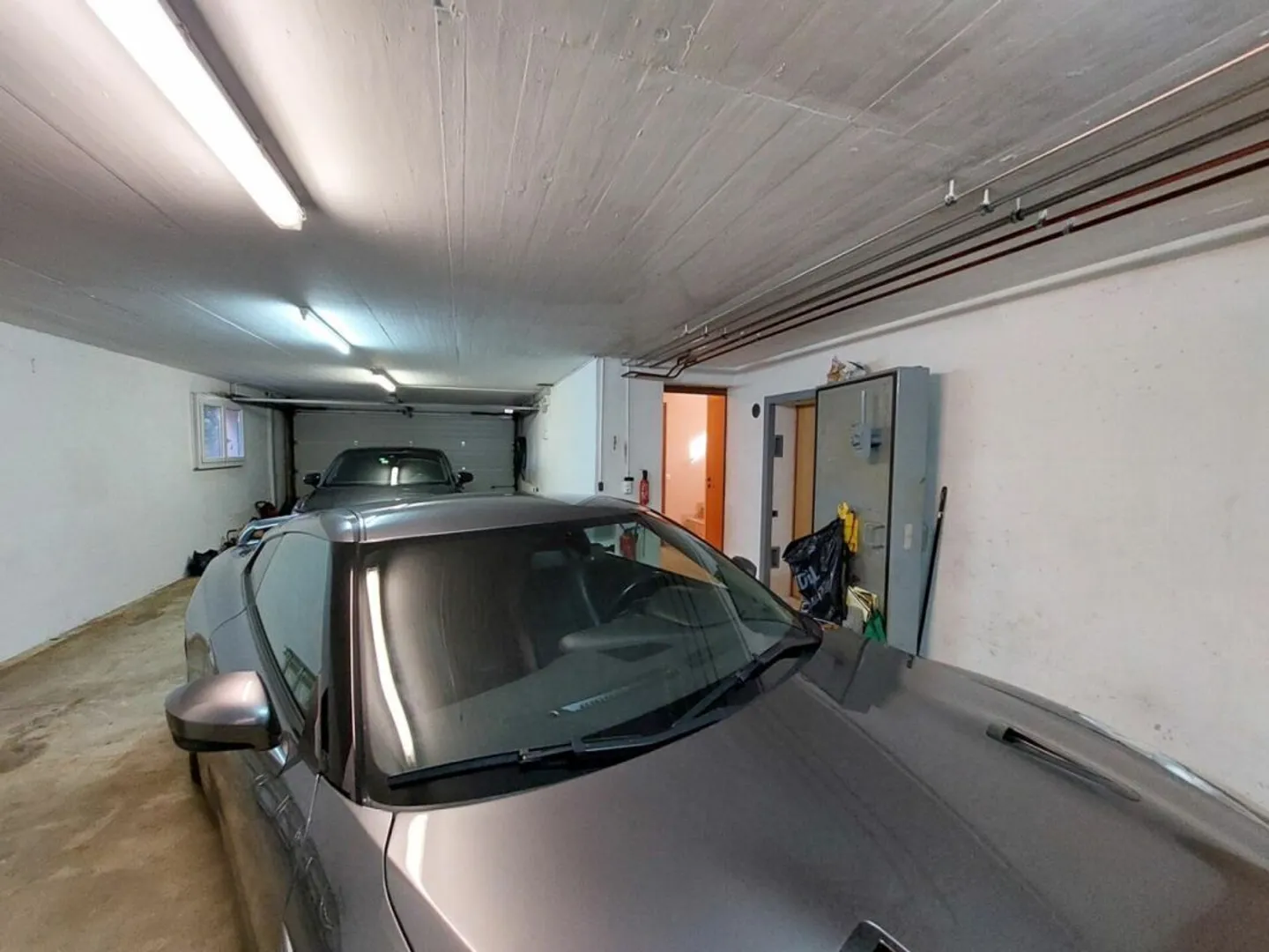 Modern villa with garden, large garage for 4 cars - Photo 15 of 15