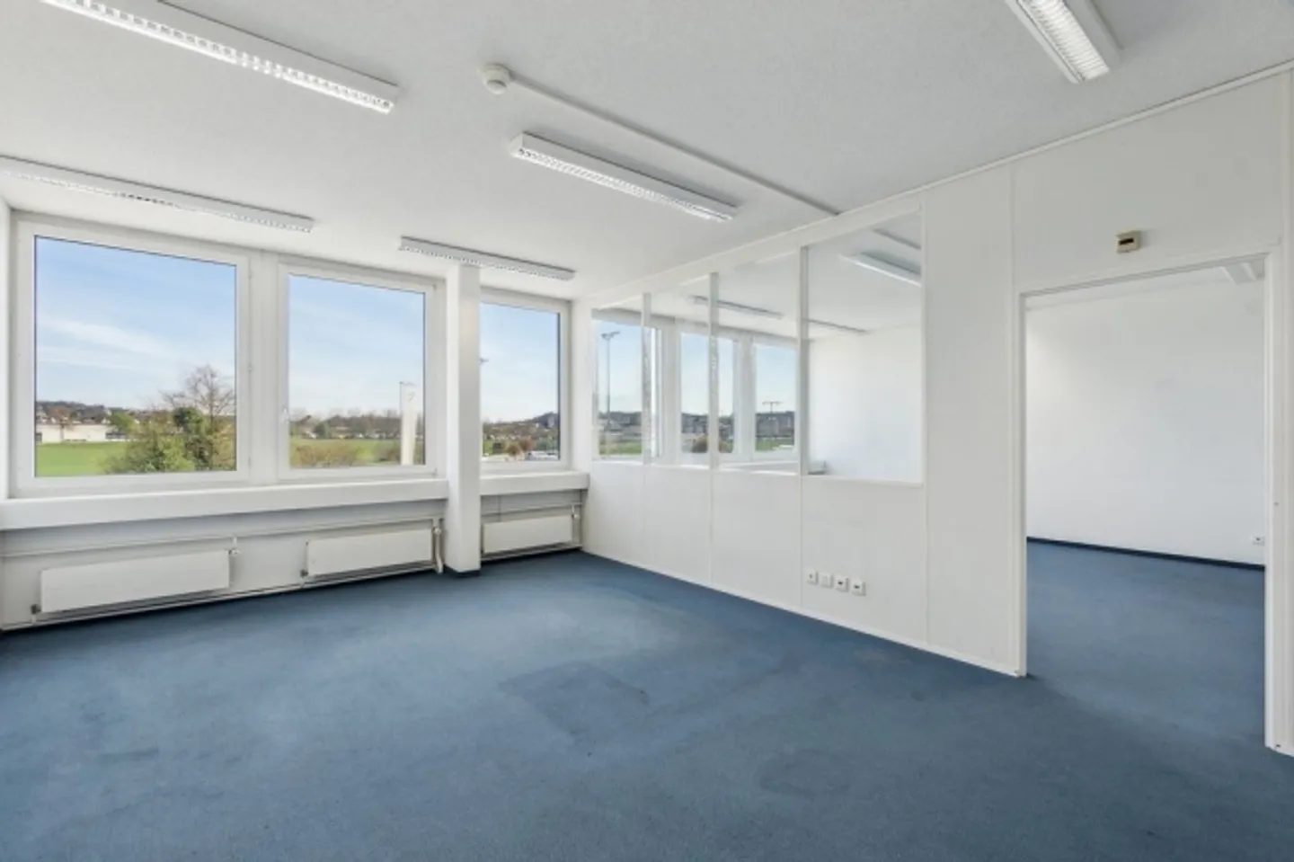 Office space in a central location - Limited until December 2030 - Photo 8 of 11