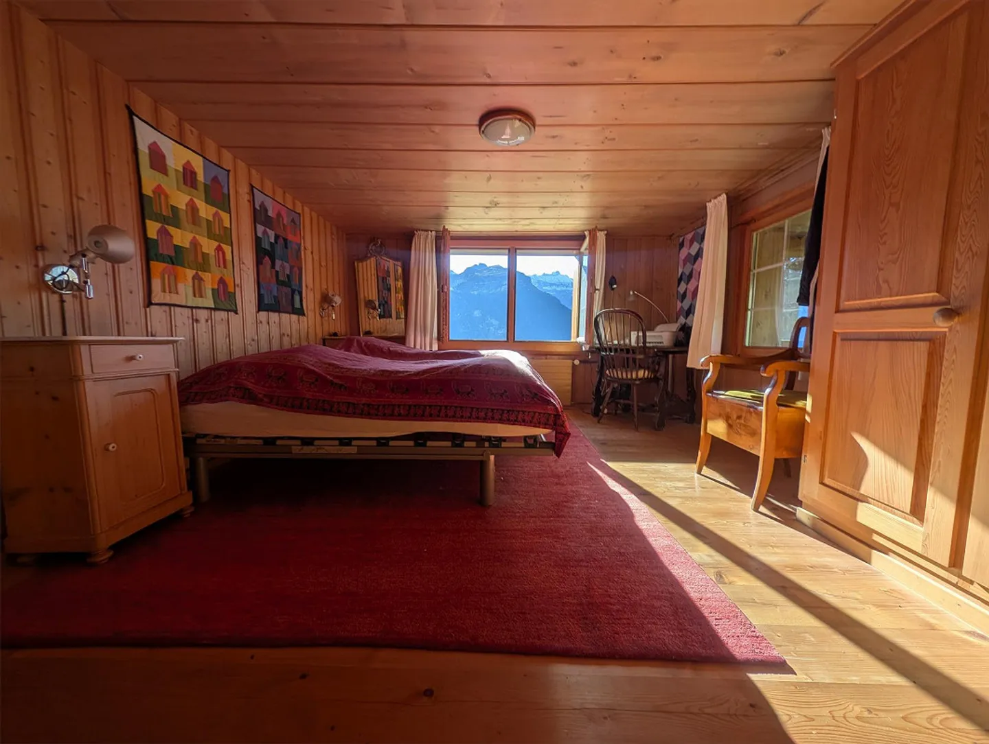 Sonnige Aussichtslage in Braunwald | Bauernhaus mit Stall - Photo 4 of 11