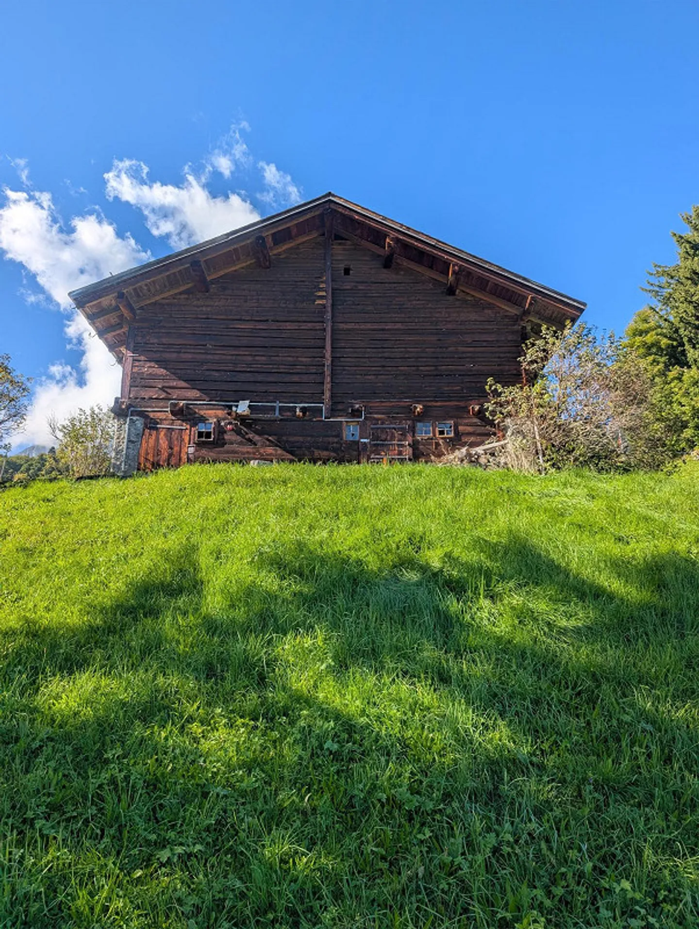 Sonnige Aussichtslage in Braunwald | Bauernhaus mit Stall - Photo 6 of 11