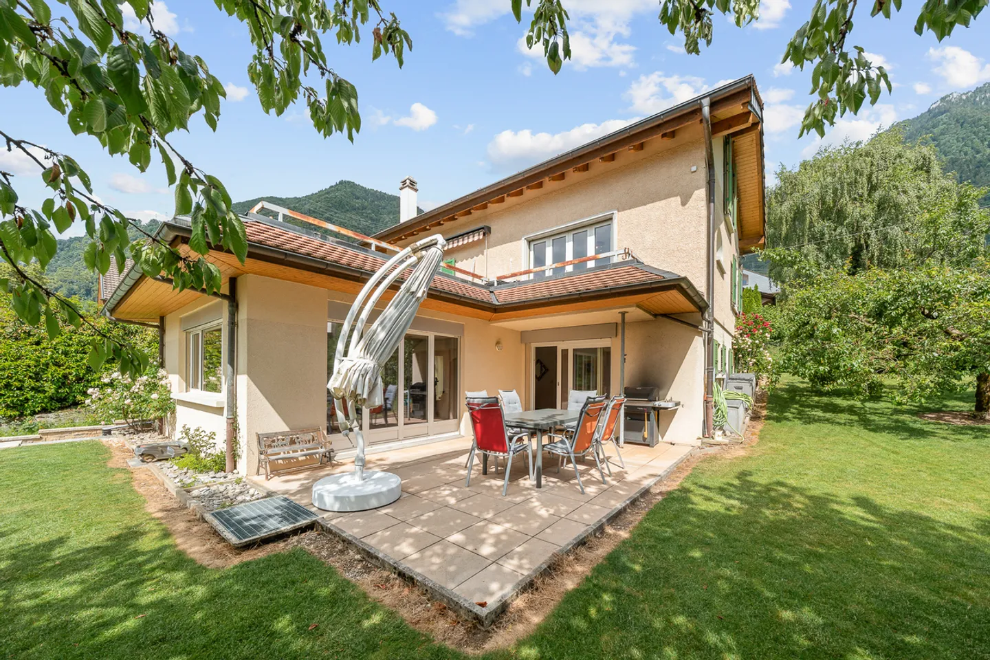 Stunning family home in a sought-after area - Photo 1 of 19