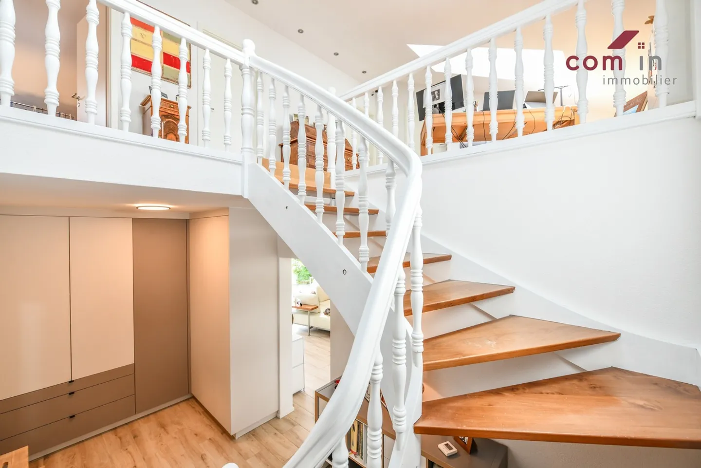 GRIMISUAT, 6-Zimmer-Villa, 2023 renoviert, sonnendurchflutet - Garten mit Bäumen - Foto 3 von 25