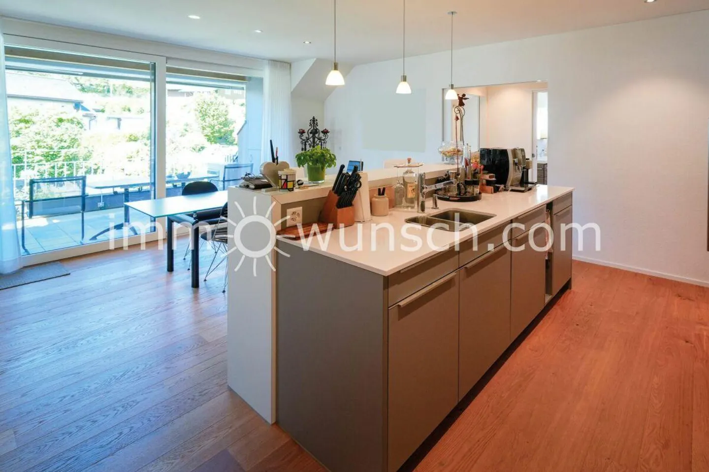 Bijou 4 ½ Room Penthouse Apartment - Photo 1 of 13