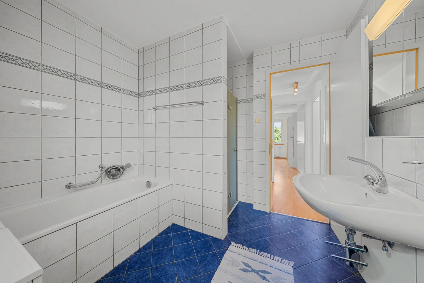 Stunning family home in a sought-after area - Photo 12 of 19