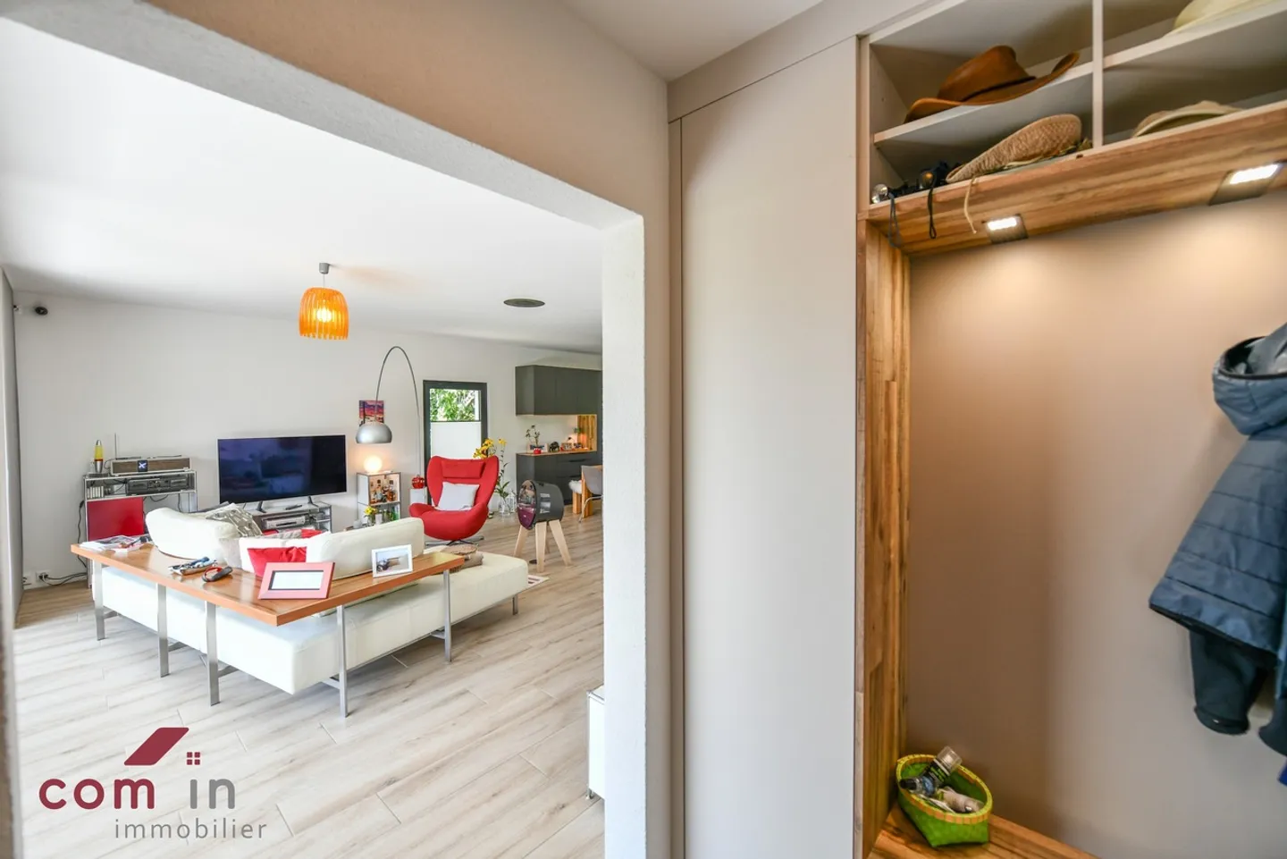 GRIMISUAT, 6-Zimmer-Villa, 2023 renoviert, sonnendurchflutet - Garten mit Bäumen - Foto 15 von 25