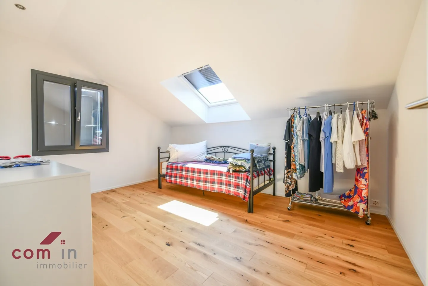 GRIMISUAT, 6-Zimmer-Villa, 2023 renoviert, sonnendurchflutet - Garten mit Bäumen - Foto 20 von 25