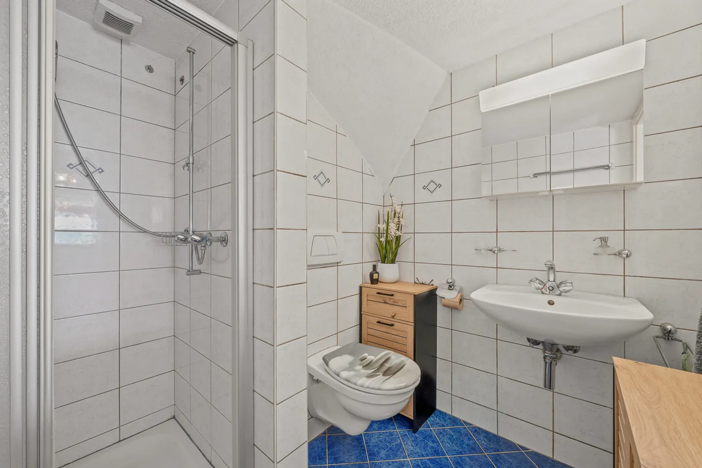 Stunning family home in a sought-after area - Photo 7 of 19