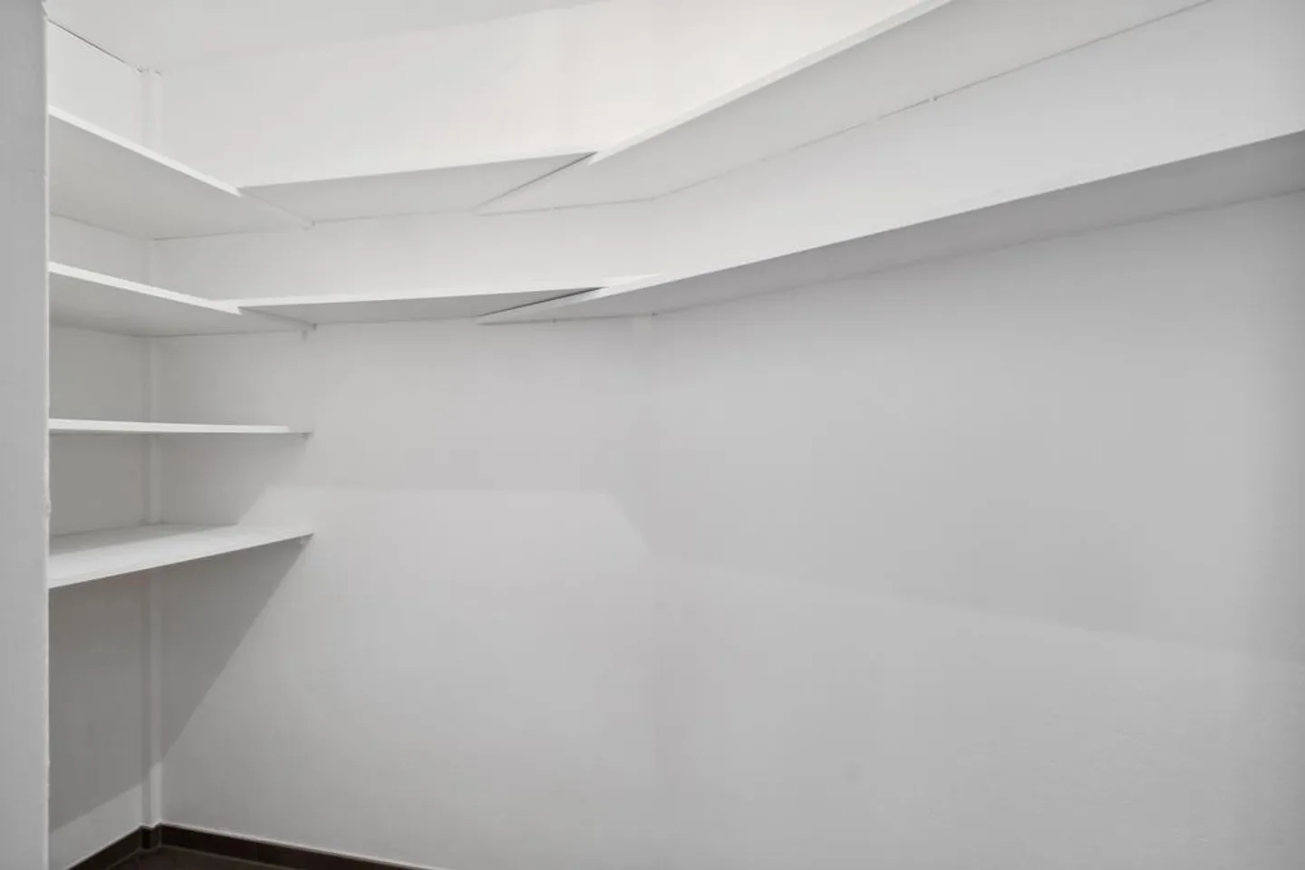 Charmante Wohnung mit Seeblick - Foto 8 von 11