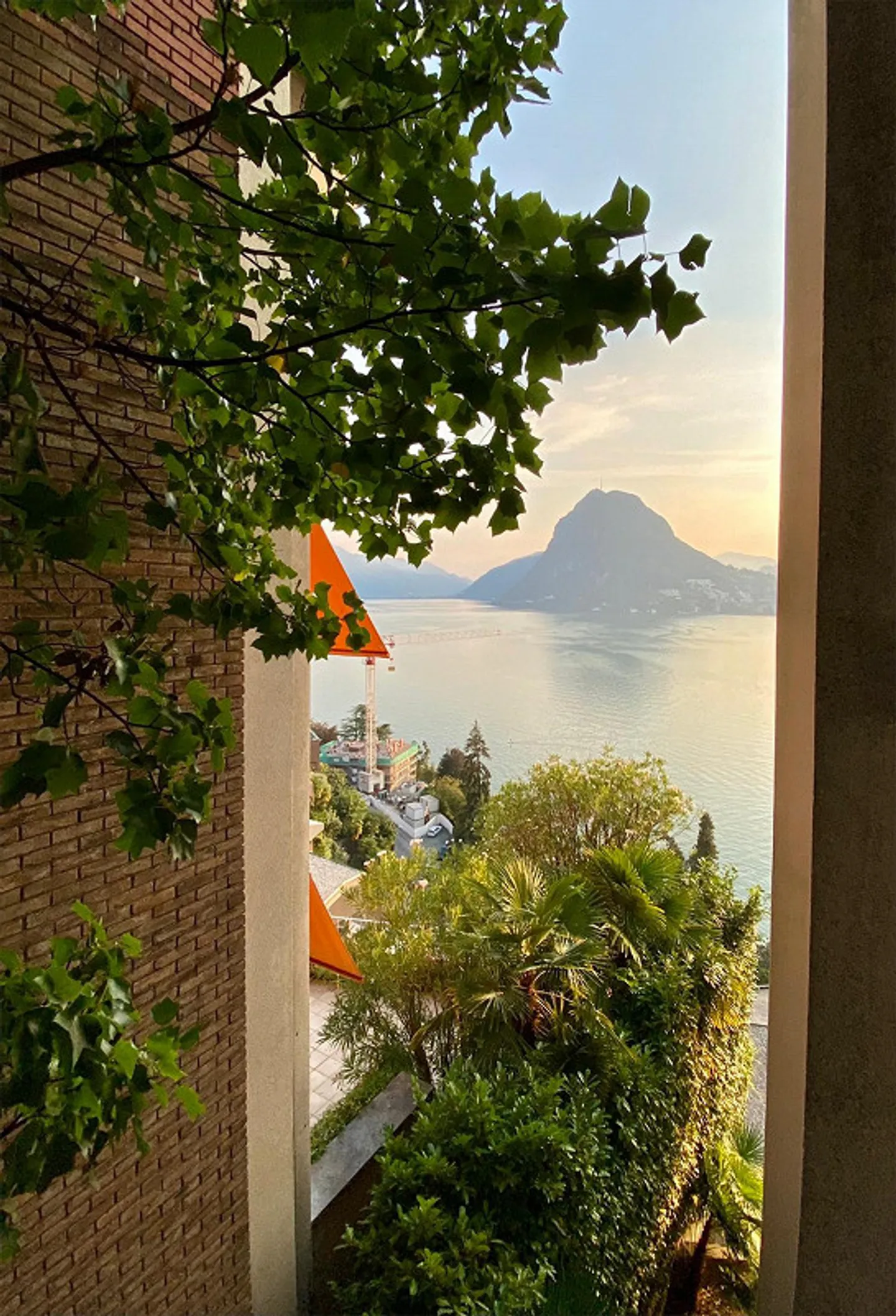 Appartamento di 2,5 stanze con balcone vista lago laterale a Lugano-Castagnola - Foto 13 di 17