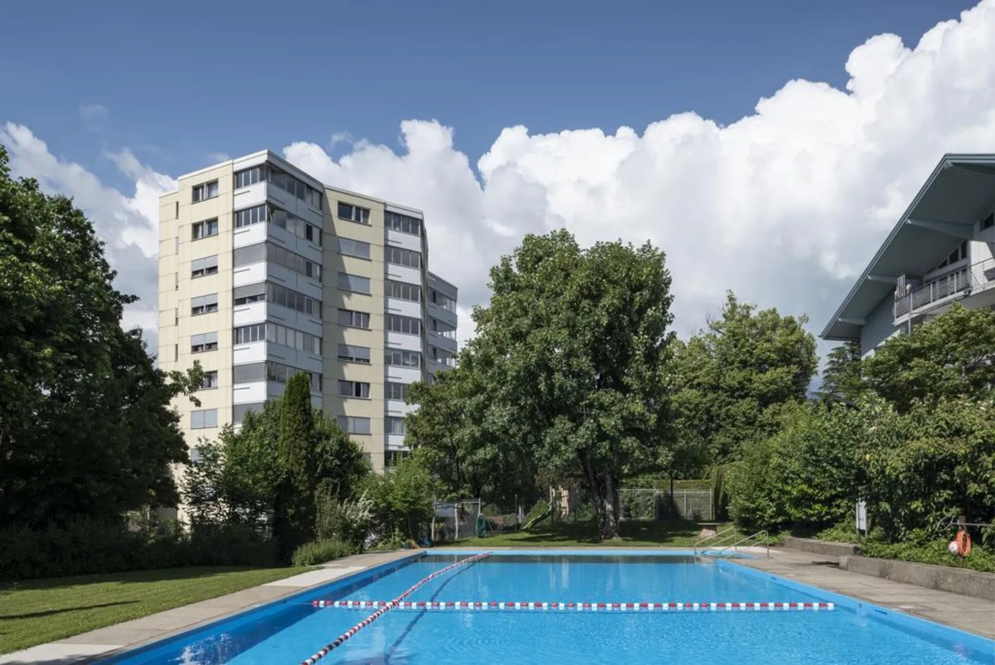 Charmante Wohnung mit Seeblick - Foto 1 von 11