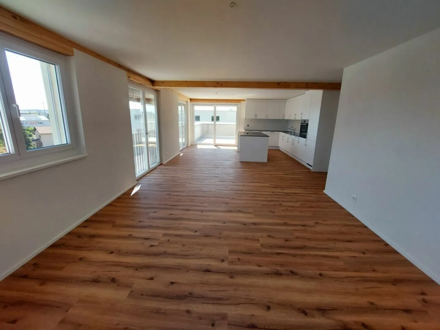 Exclusive 2.5-room penthouse apartment with approx. 74 m² sun terrace - first occupancy in new building - Photo 4 of 13