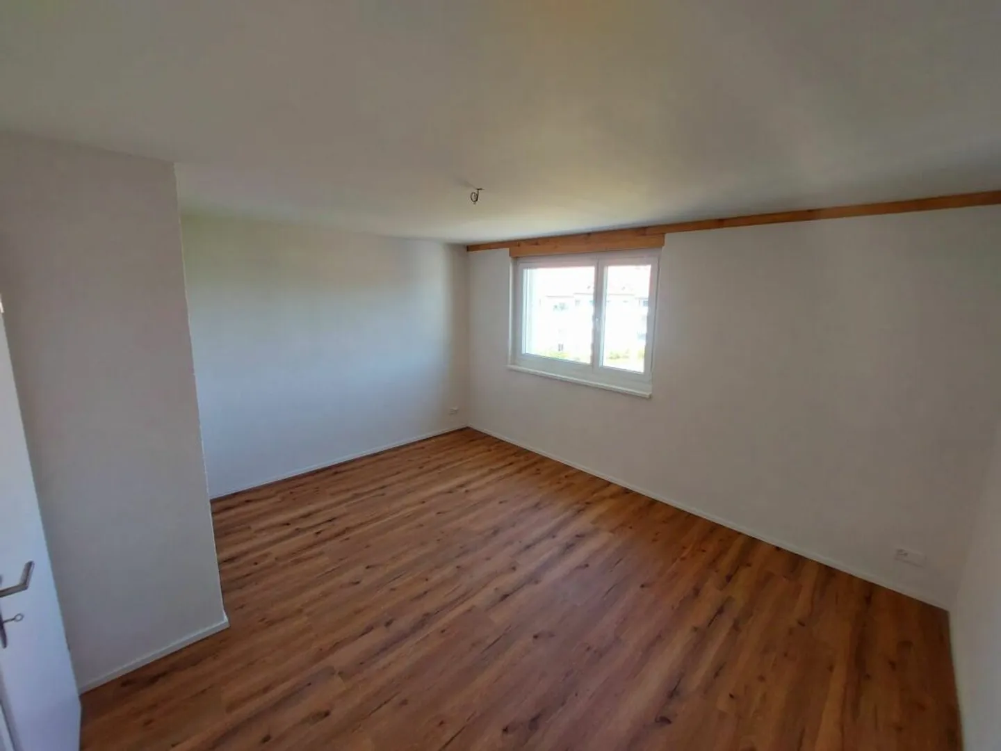 Exclusive 2.5-room penthouse apartment with approx. 74 m² sun terrace - first occupancy in new building - Photo 11 of 13