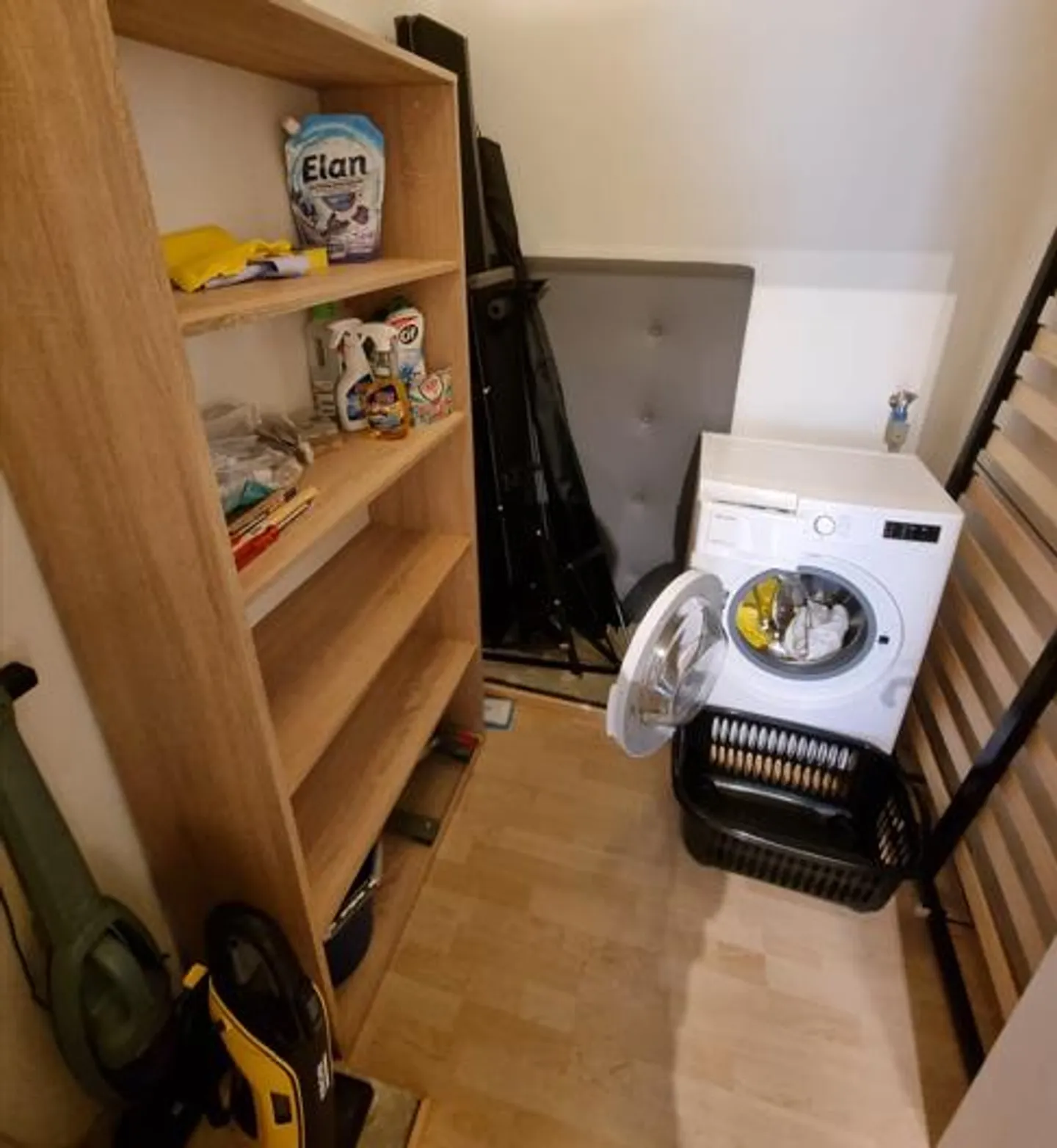 Appartamento di 2,5 stanze con balcone vista lago laterale a Lugano-Castagnola - Foto 16 di 17