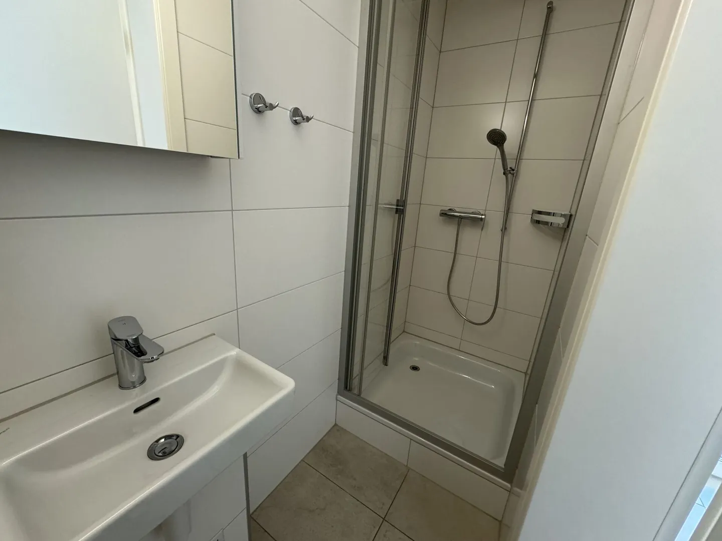 Spazio commerciale / Ufficio di circa 28 m² - 1° affitto netto gratuito! - Foto 3 di 7