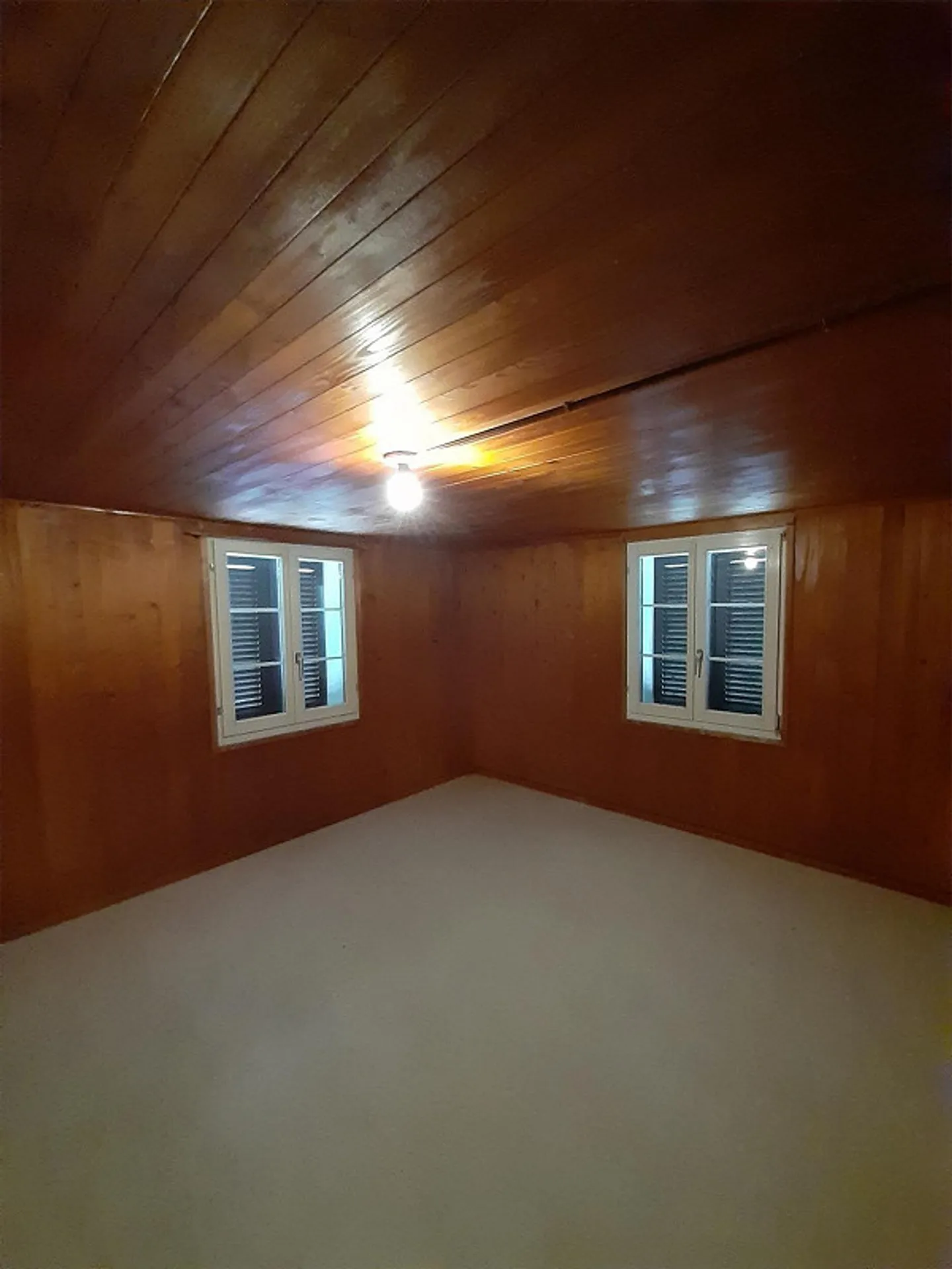 Old Farmhouse - Photo 6 of 7