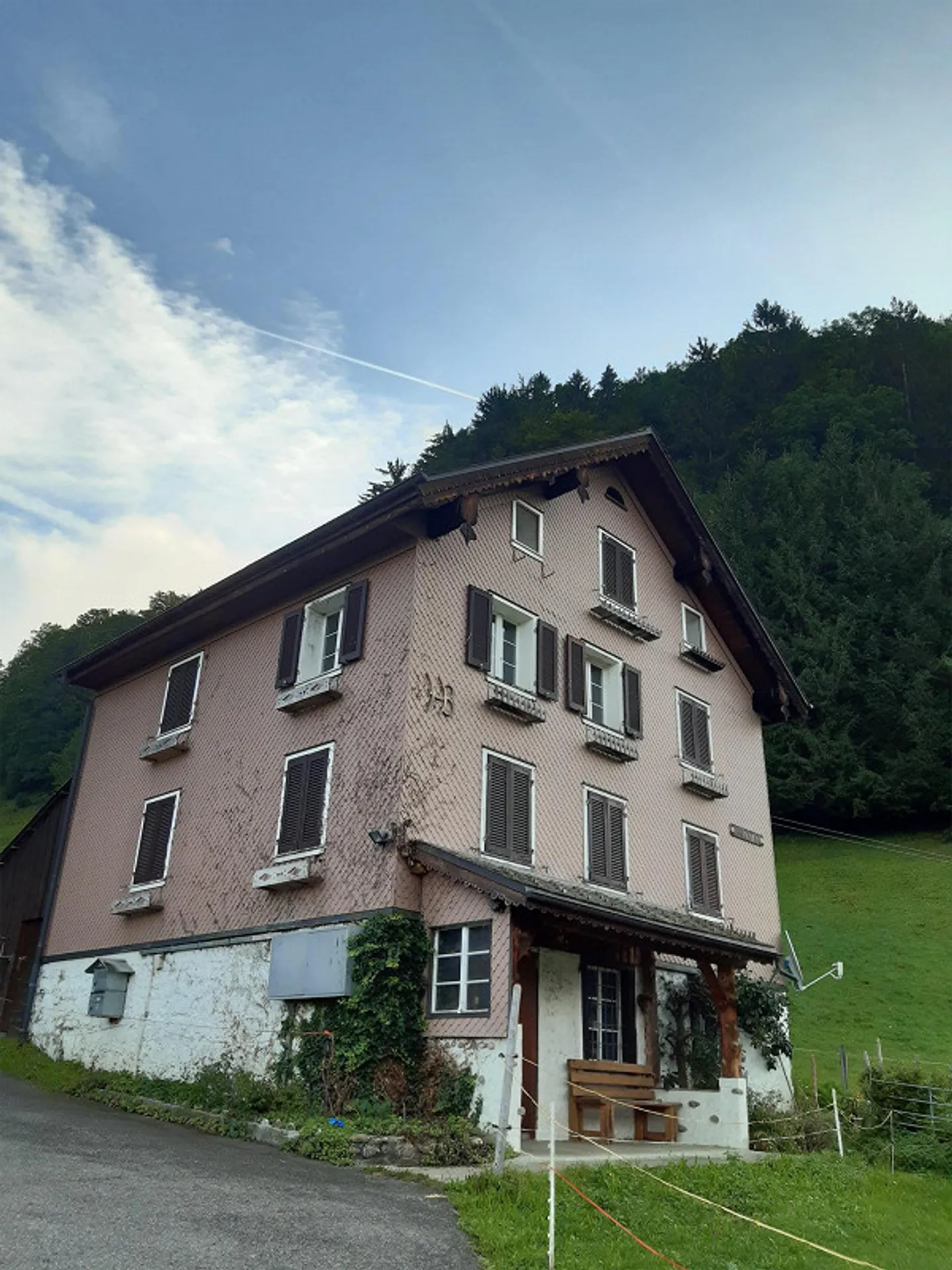 Old Farmhouse - Photo 7 of 7