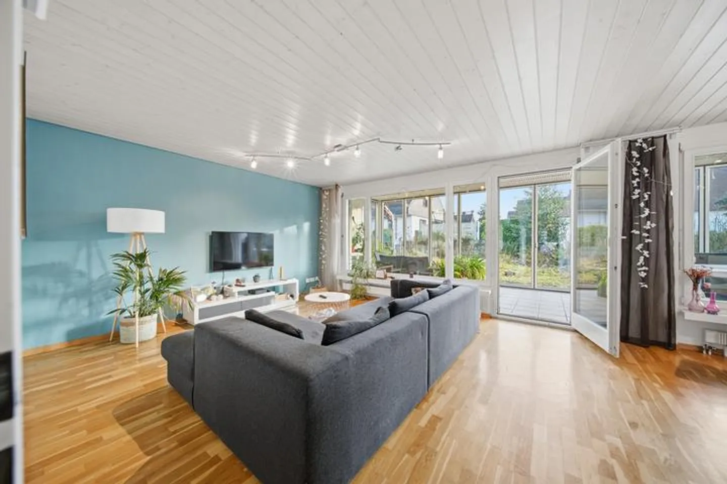 Einfamilienhaus kaufen - Foto 2 von 9