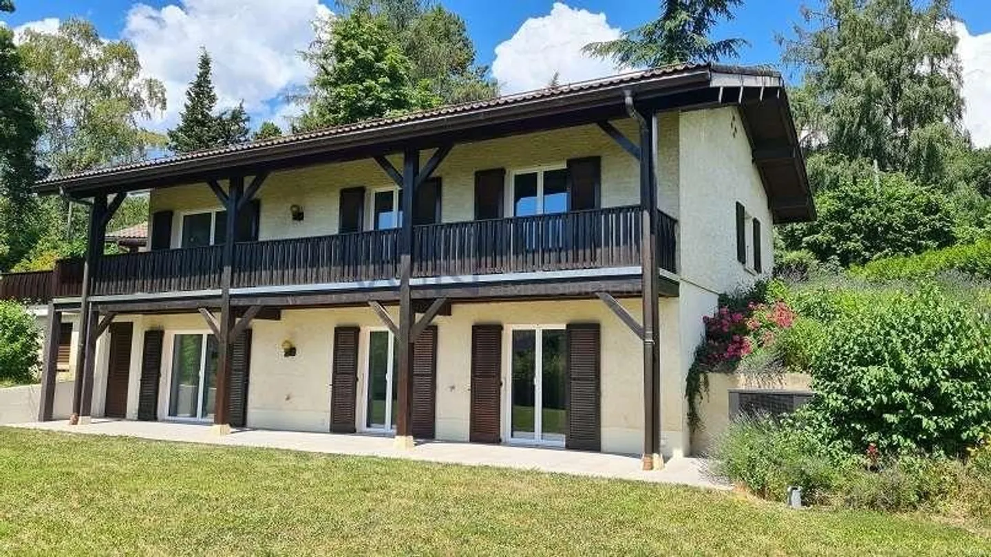 Schönes Renoviertes Einfamilienhaus - Foto 3 von 7