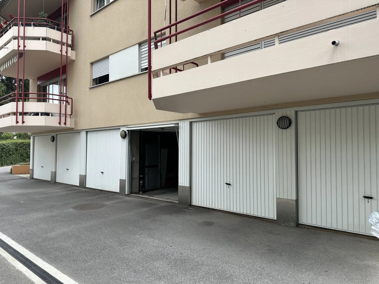 Garage box - Ch. des Dents-du-Midi 20, 1860 Aigle - Photo 1 of 1